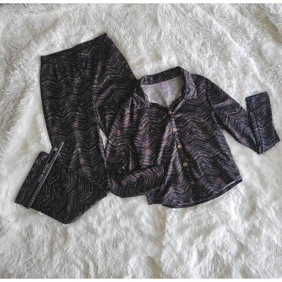 NO BOUNDARIES Women’s  Long Sleeve Top and Flare Pants Set - Picture 4 of 7